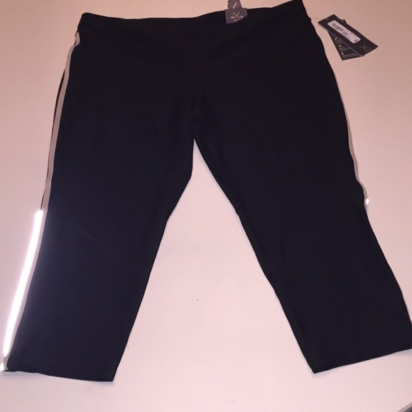 XERSION CAPRI LEGGINGS - Picture 2 of 6